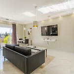 Luxurious Hillside With Private Pool - Sea & Mountain Views Willa