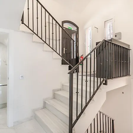 Luxurious Hillside With Private Pool - Sea & Mountain Views Villa Fuengirola