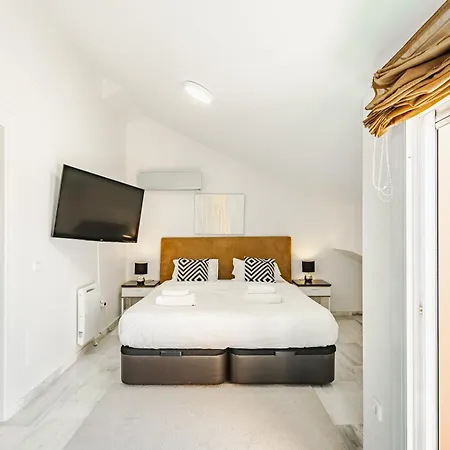 Luxurious Hillside With Private Pool - Sea & Mountain Views Villa Fuengirola