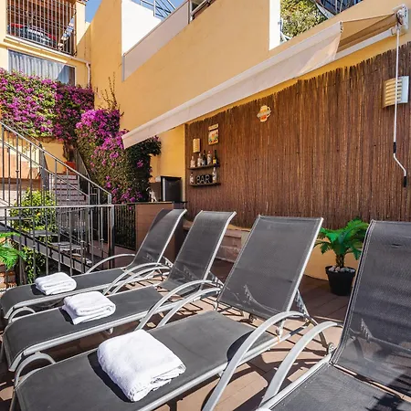 Private Luxurious Hillside With Pool & Sea Views For 8 To 10 Ppl *