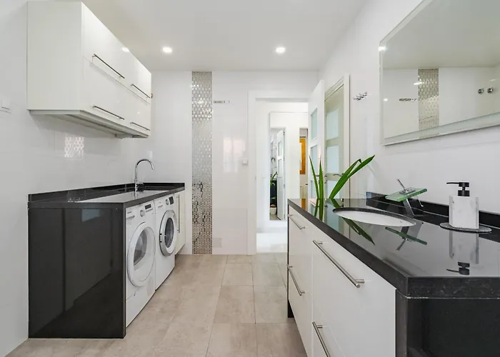 Willa Luxurious Hillside With Private Pool - Sea & Mountain Views *