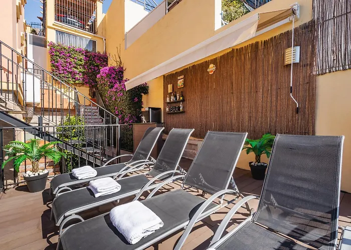 Luxurious Hillside With Private Pool - Sea & Mountain Views *