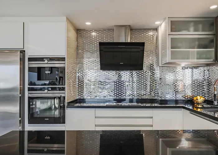 Luxurious Hillside With Private Pool - Sea & Mountain Views Fuengirola