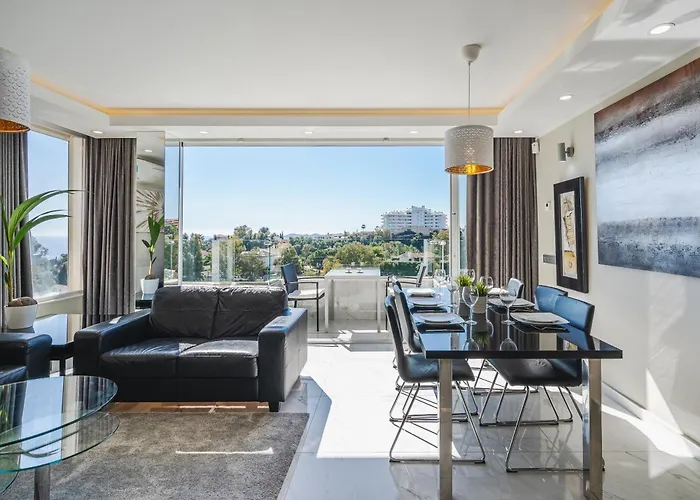 Luxurious Hillside With Private Pool - Sea & Mountain Views * Fuengirola