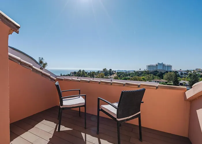 Luxurious Hillside With Private Pool - Sea & Mountain Views Willa