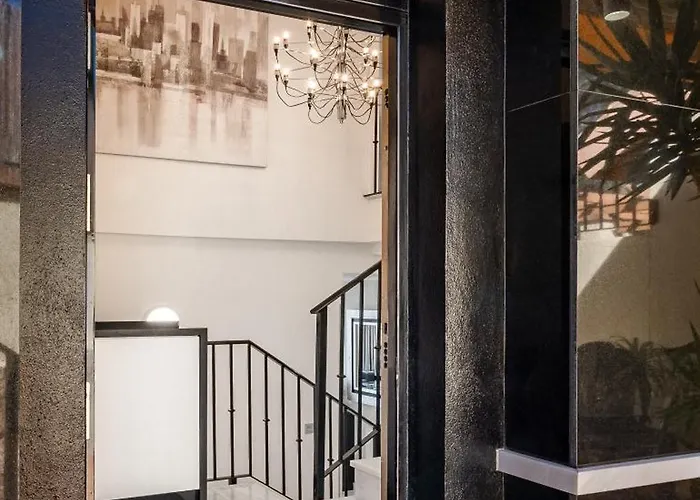 Luxurious Hillside With Private Pool - Sea & Mountain Views *