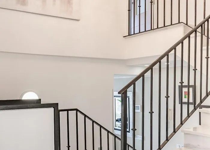 Luxurious Hillside With Private Pool - Sea & Mountain Views * Fuengirola