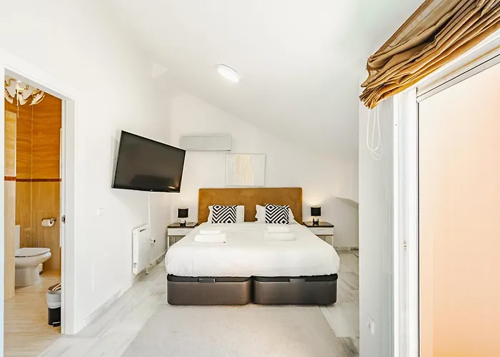 Luxurious Hillside With Private Pool - Sea & Mountain Views Willa Fuengirola