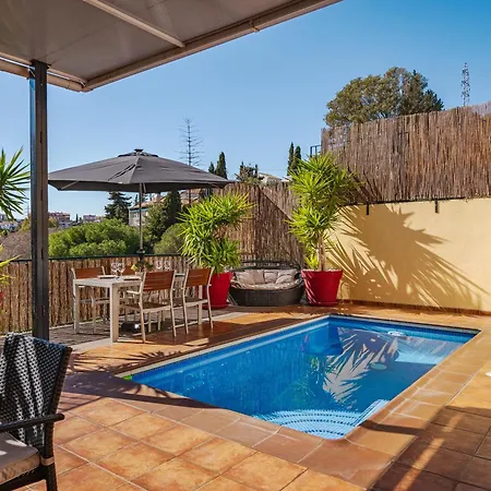 Luxurious Hillside With Private Pool - Sea & Mountain Views فيلة *
