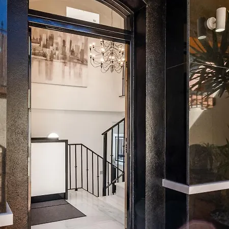 Luxurious Hillside With Private Pool - Sea & Mountain Views *